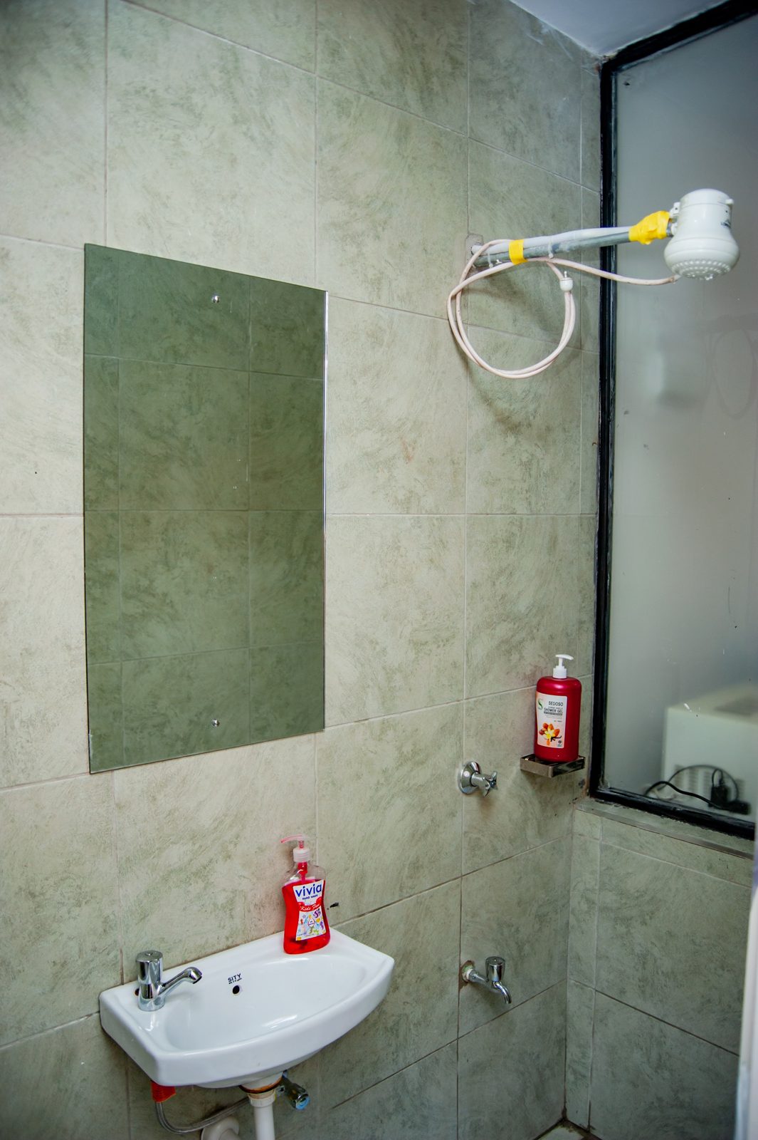Ensuite shower, The Baobab House, Nairobi